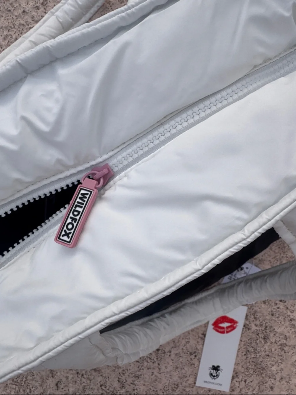 Wildfox Puffer Tote Bag NWT - Picture 6 of 8